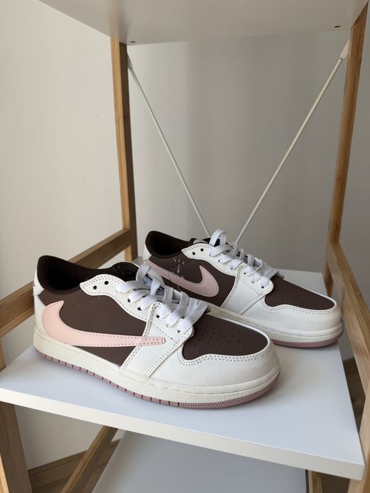 Маратонки nike dunk travis scott 38 размер