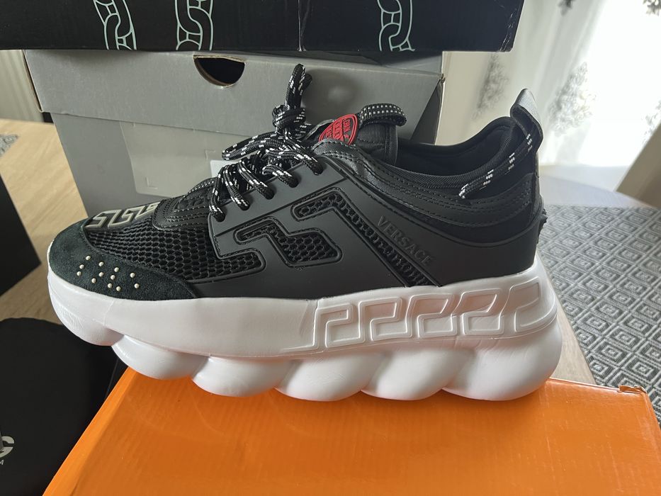 Versace Chain Reaction