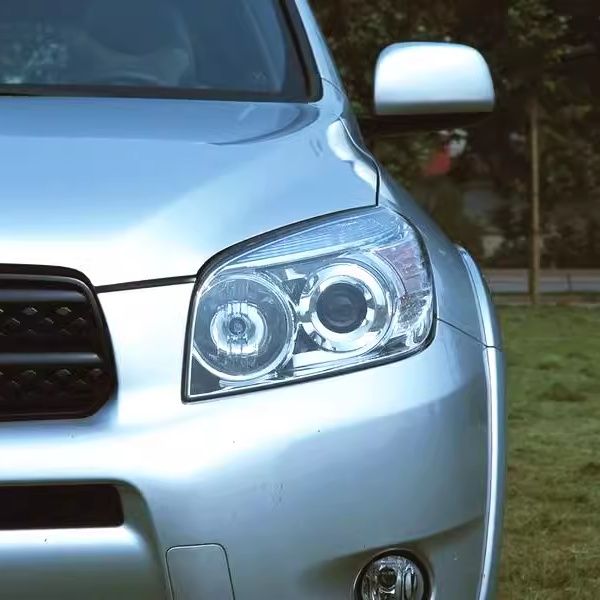 Стекла фар Tayota RAV4 05-08г.