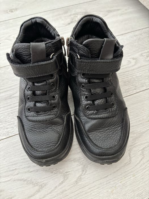 Продам детские ботинки Тифлани