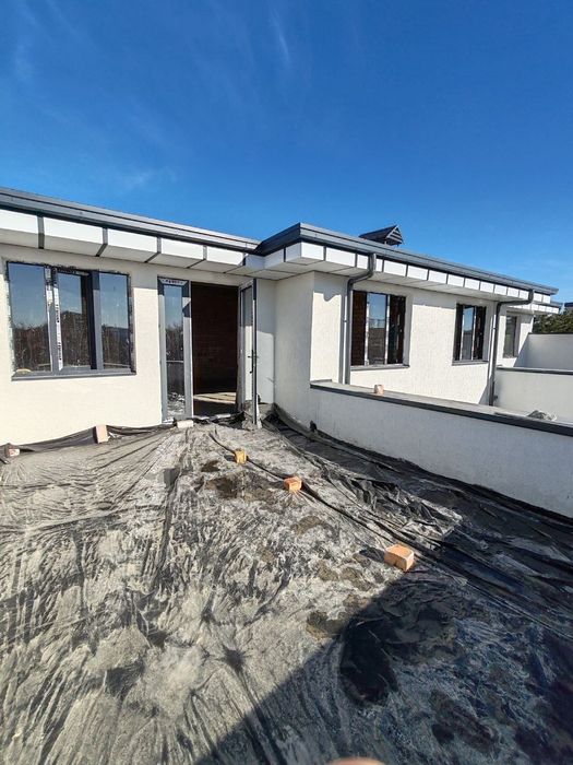 Продаю ТАНХАУС на Новомосковской