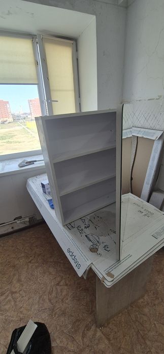 Продам зеркало шкаф в ванную