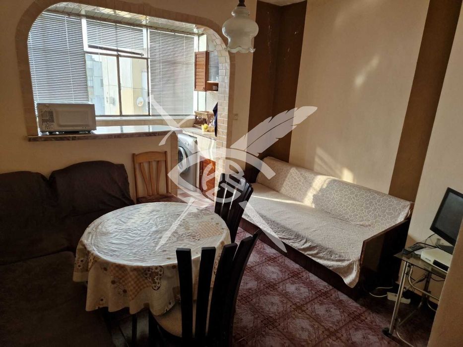 Тристаен апартамент в гр.Средец!