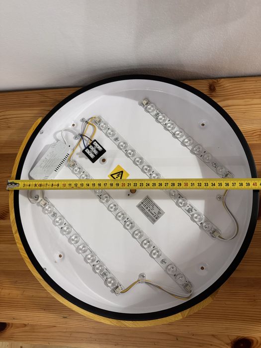 Lampă LED tavan, nouă