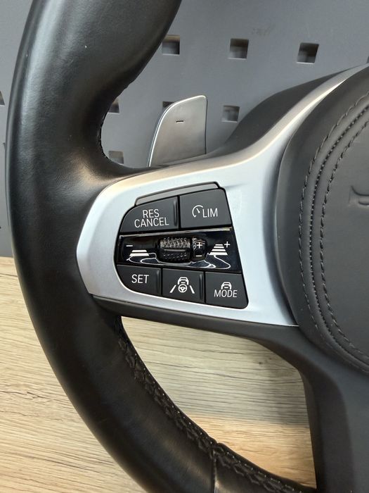 Оригинален Волан от BMW X6 G06 2021