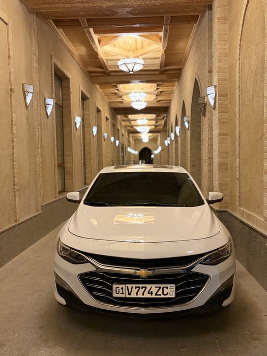 Malibu 2 2.4 matir 2018 yil 103000 km toza