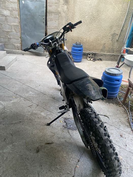 Продам эндуро 250 кубов
