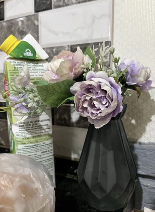 Вазы для декора с цветами