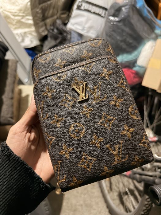 Louis vuitton чанта