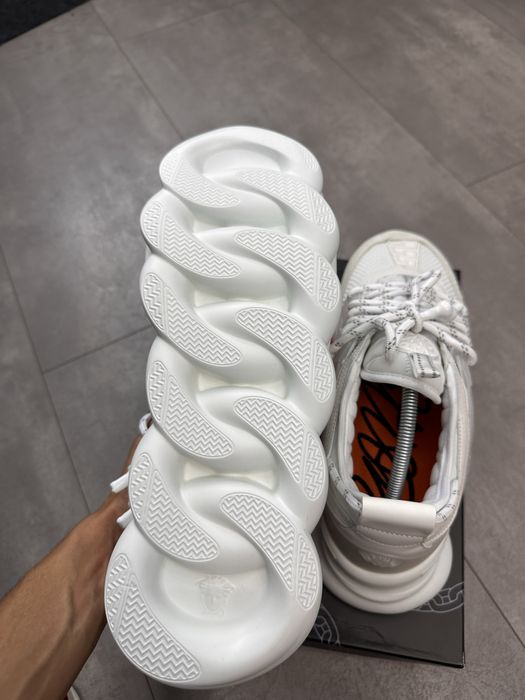 Versace Chain Reaction