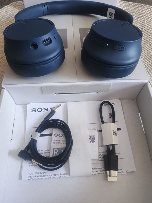 Продам наушники Soni WH-CH720N