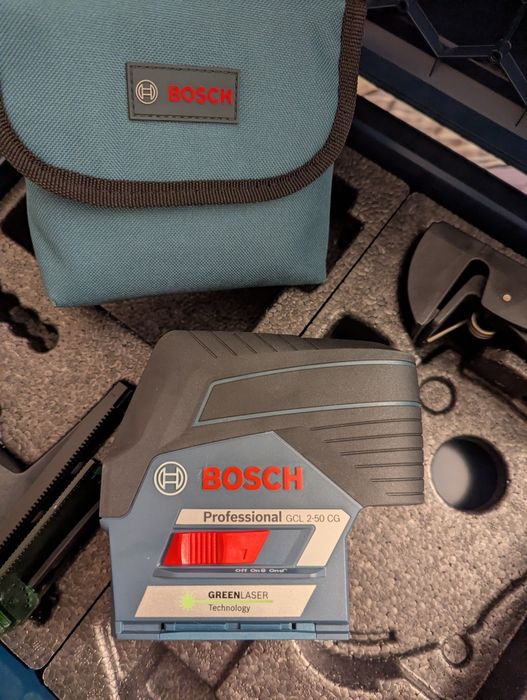 Vand laser 2 raze,plus fir de plumb in 2 puncte, Bosch GCL 2-50 CG,nou