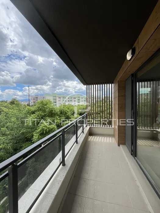 Тристаен апартамент Христо Смирненски