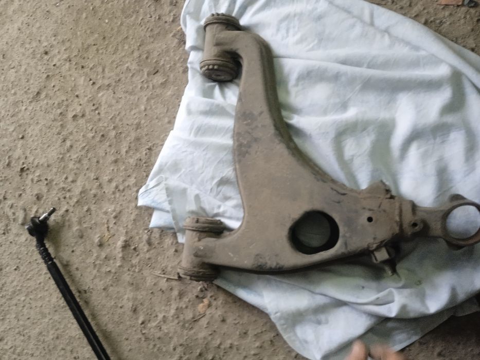 Бу запчасти на Мерседес 124