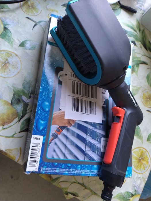 Perie de curatare pentru jaluzele Gardena 18850-20, design ergonomic, compatibila cu CleaningSystem