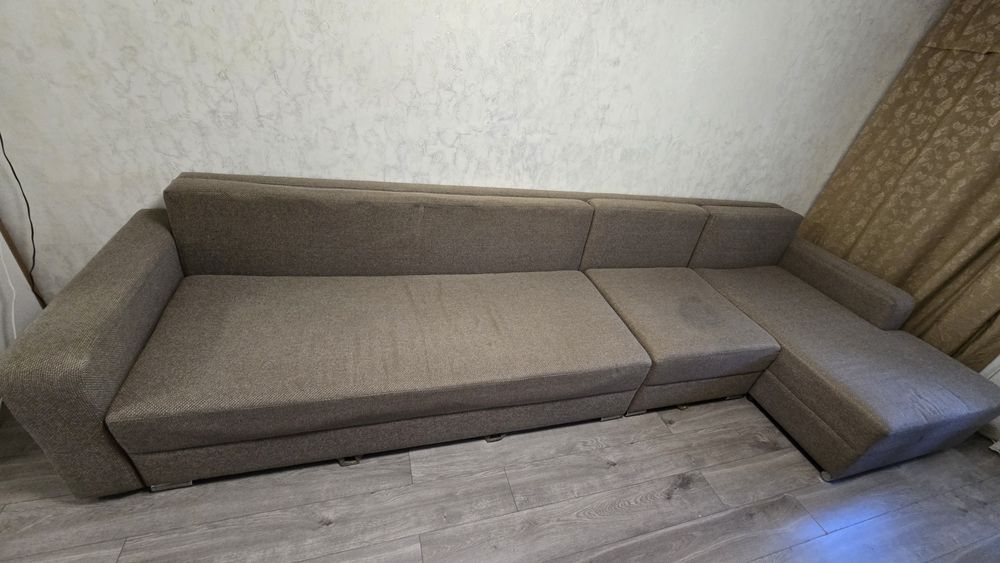 Продаётся диван в хорошем состоянии