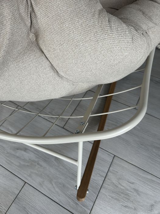 Balansoar din otel cu perna cu husa rezistenta