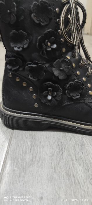 Боти за момиче номер 36