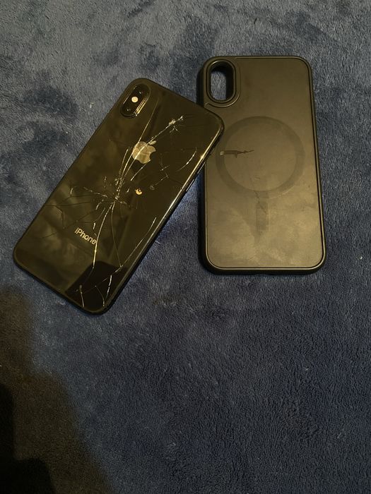 Продам айфон xs срочно