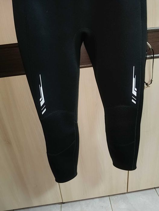 Неопренов костюм