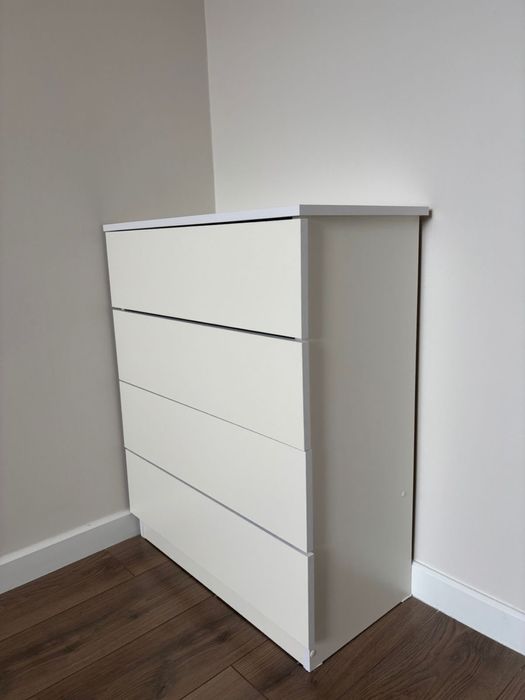 Продам комод белый            .