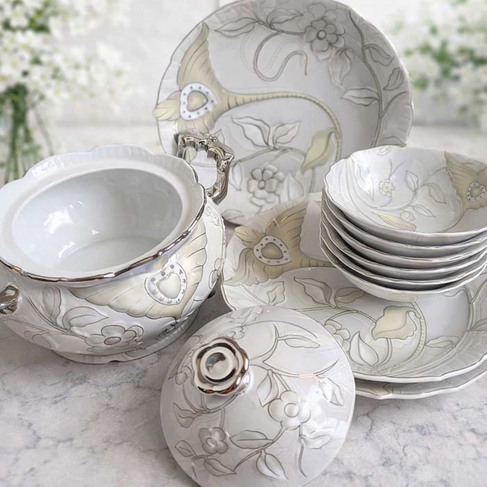 Набор посуды продаётся