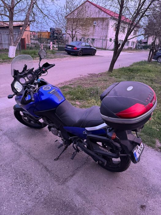 Vând Suzuki V Strom DL650