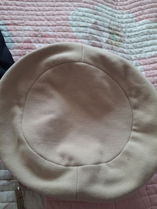 Продам шапку осеннюю