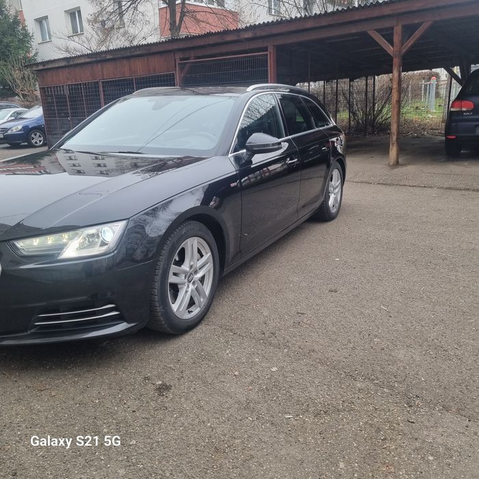 Vând Audi A4 S Line