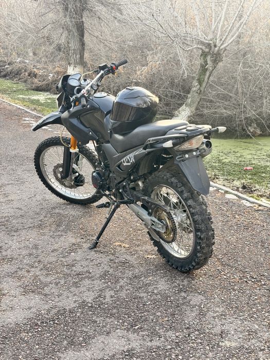 Продам эндуро B7 в хорошем состояний