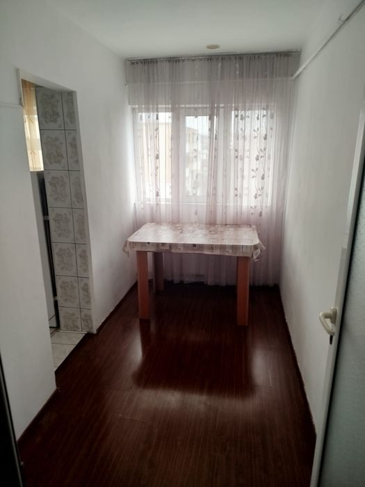 Închiriez Garsonieră TG-JIU