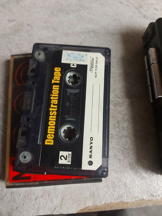 Уолкмен Саньо, оригинален Японски