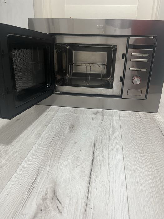Cuptor microunde încorporabil Amica AMM20G1BI, 20L, Grill, 800W