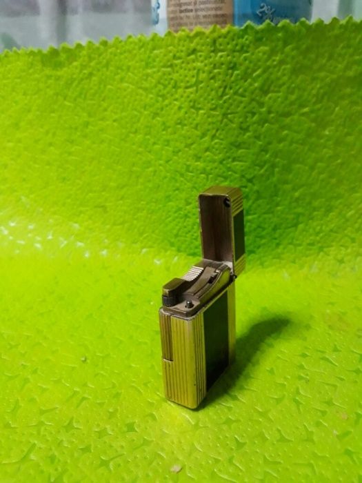 Bricheta dupont aur 18 k