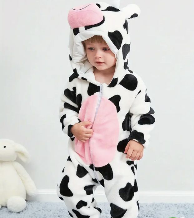 Costum superb văcuță 4-5 ani