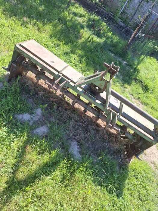 Vand freza pentru Tractor!