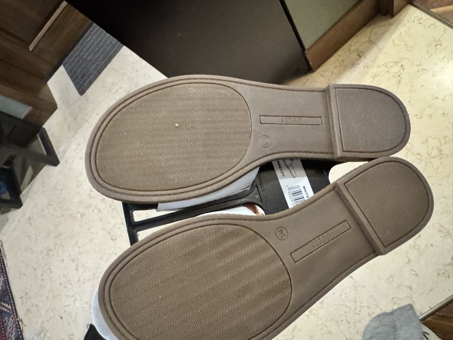 Guess сандали. Оригинал