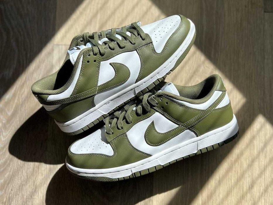 Nike Dunk Low Medium 'Olive'