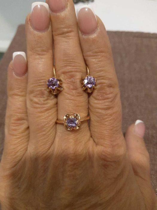 Серьги и кольцо с александритами. 583 проба.