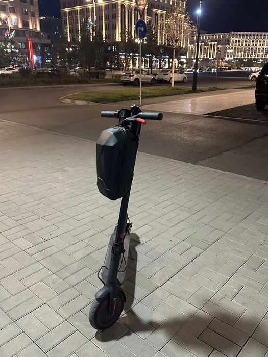 Самокат Xiaomi  M365 pro