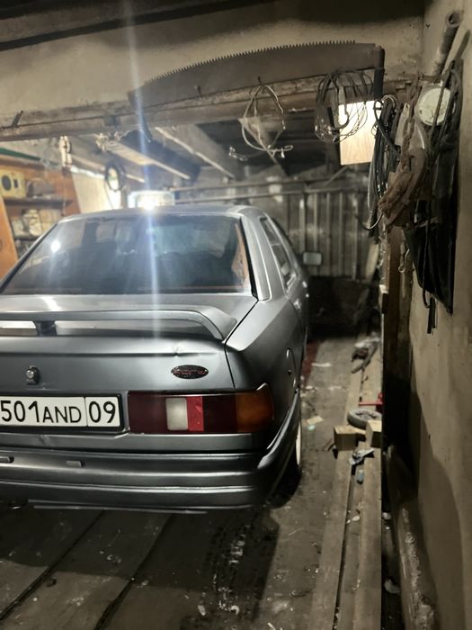 Ford Sierra LX Сапфир