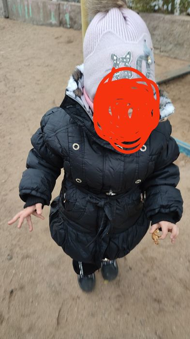 Продам теплые курточки на девочек