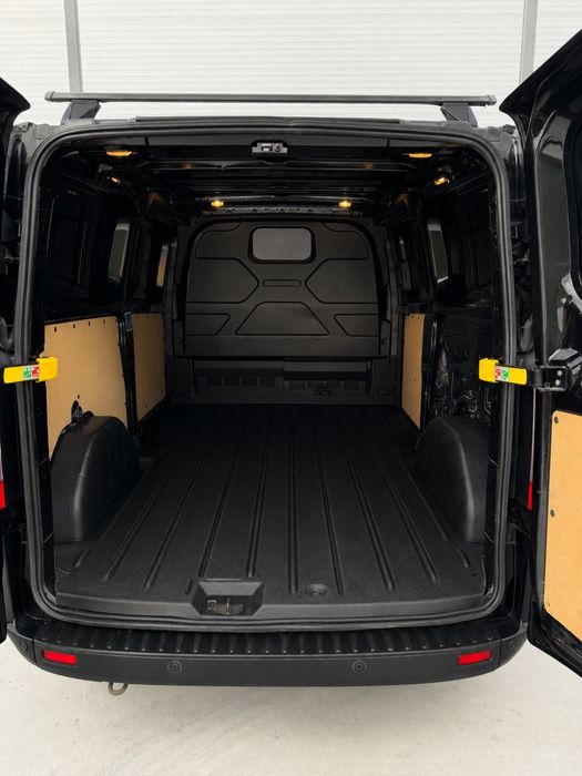 Ford Transit Custom Lung L2H1 2.0 TDCi 130CP 2021 3 locuri l Garantie 1 an l Tva deductibil l Accept variante