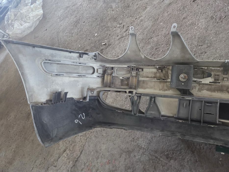 Предна броня за CLK W208
