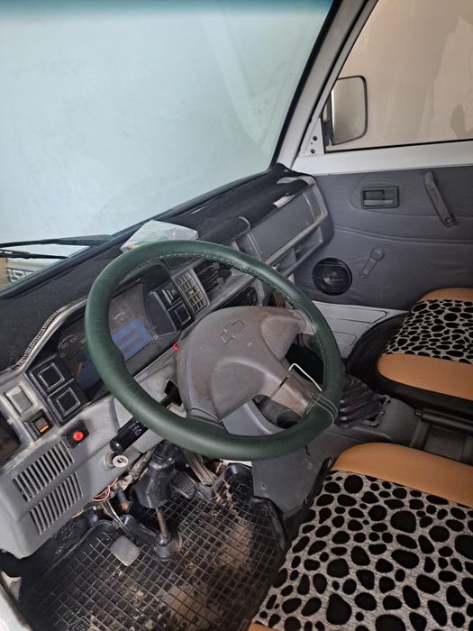 Дамас ван сотилади.