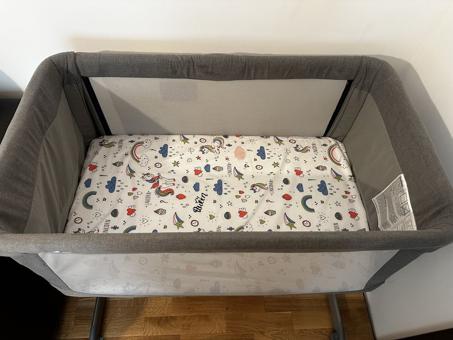 Patut bebe de la 0 luni.