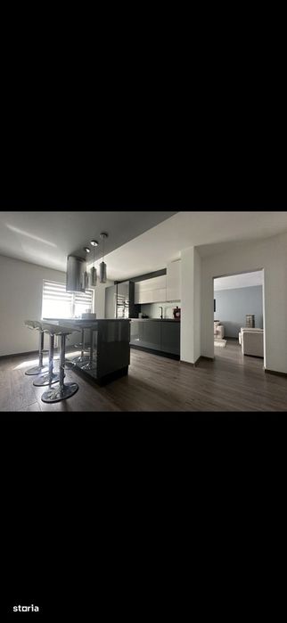 Apartament 3 camere, balcon, zona 13 Septembrie