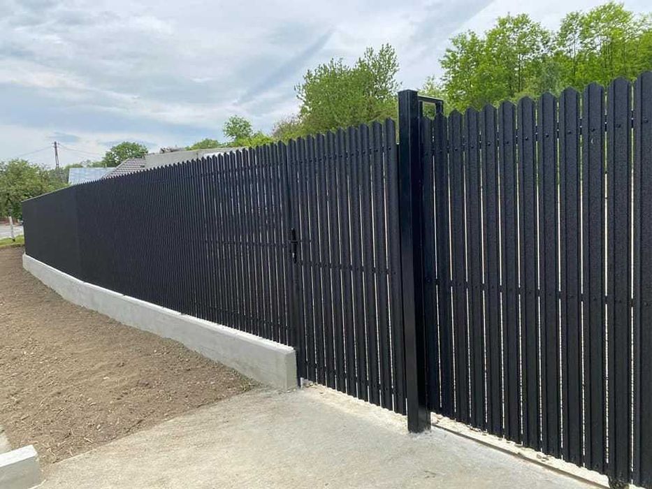 Construim garduri si porti din panouri stil jaluzele, sipca metalica, tabla cutata, BCA