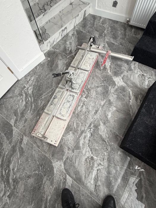 Плиткорез в хорошем  состоянии за 70000