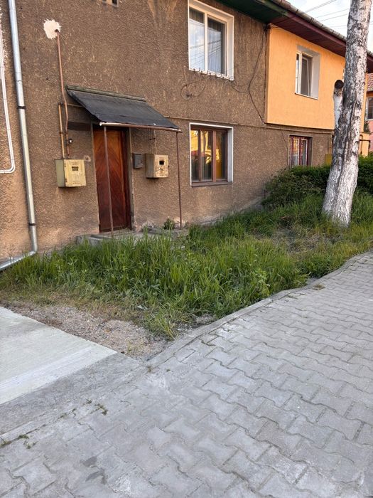 Casa/apart 2 camere/Str Viitorului